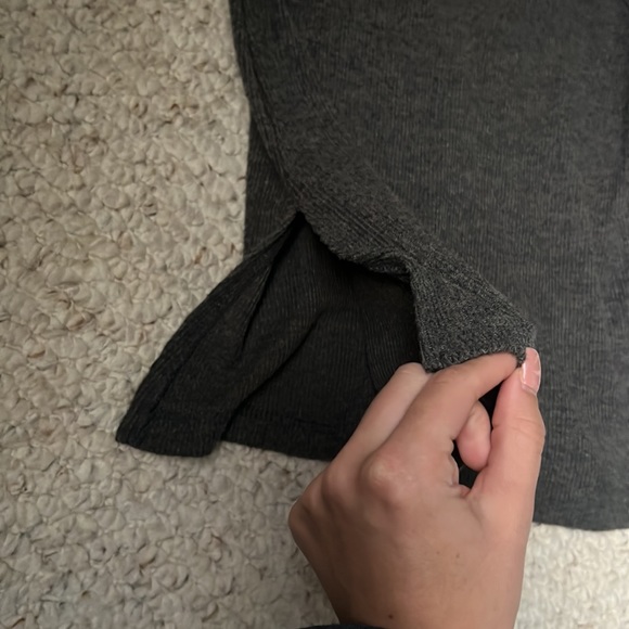 Brandy Melville Tank - Picture 2 of 3